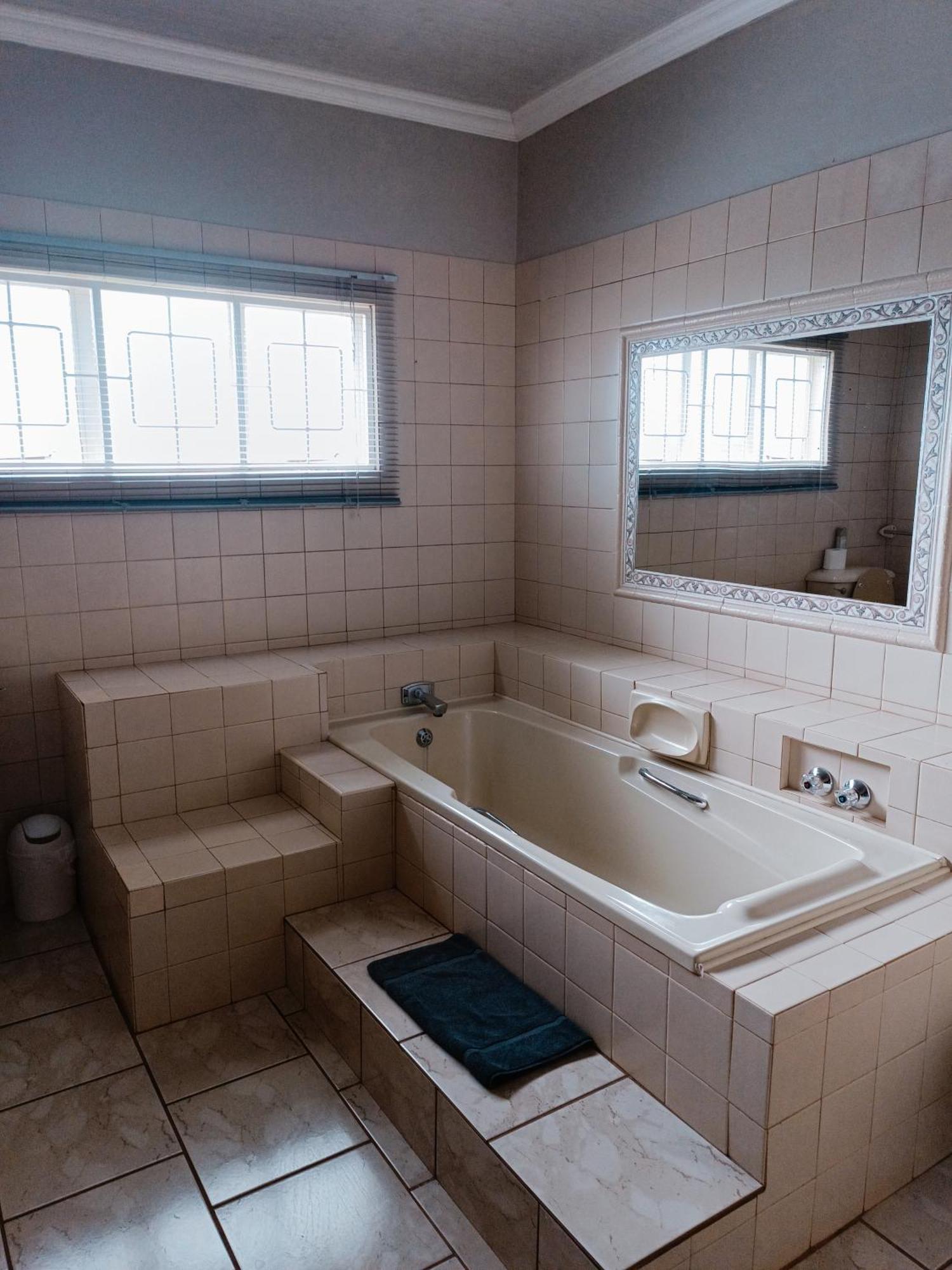 Pecan Farm Guesthouse Louis Trichardt Dış mekan fotoğraf