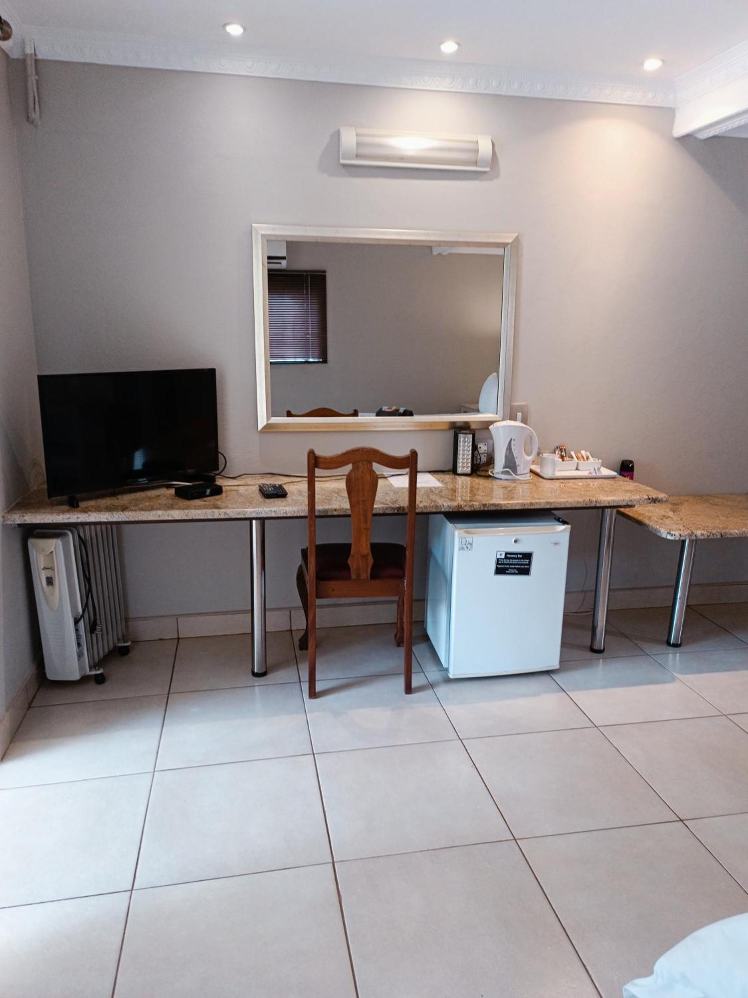 Pecan Farm Guesthouse Louis Trichardt Dış mekan fotoğraf
