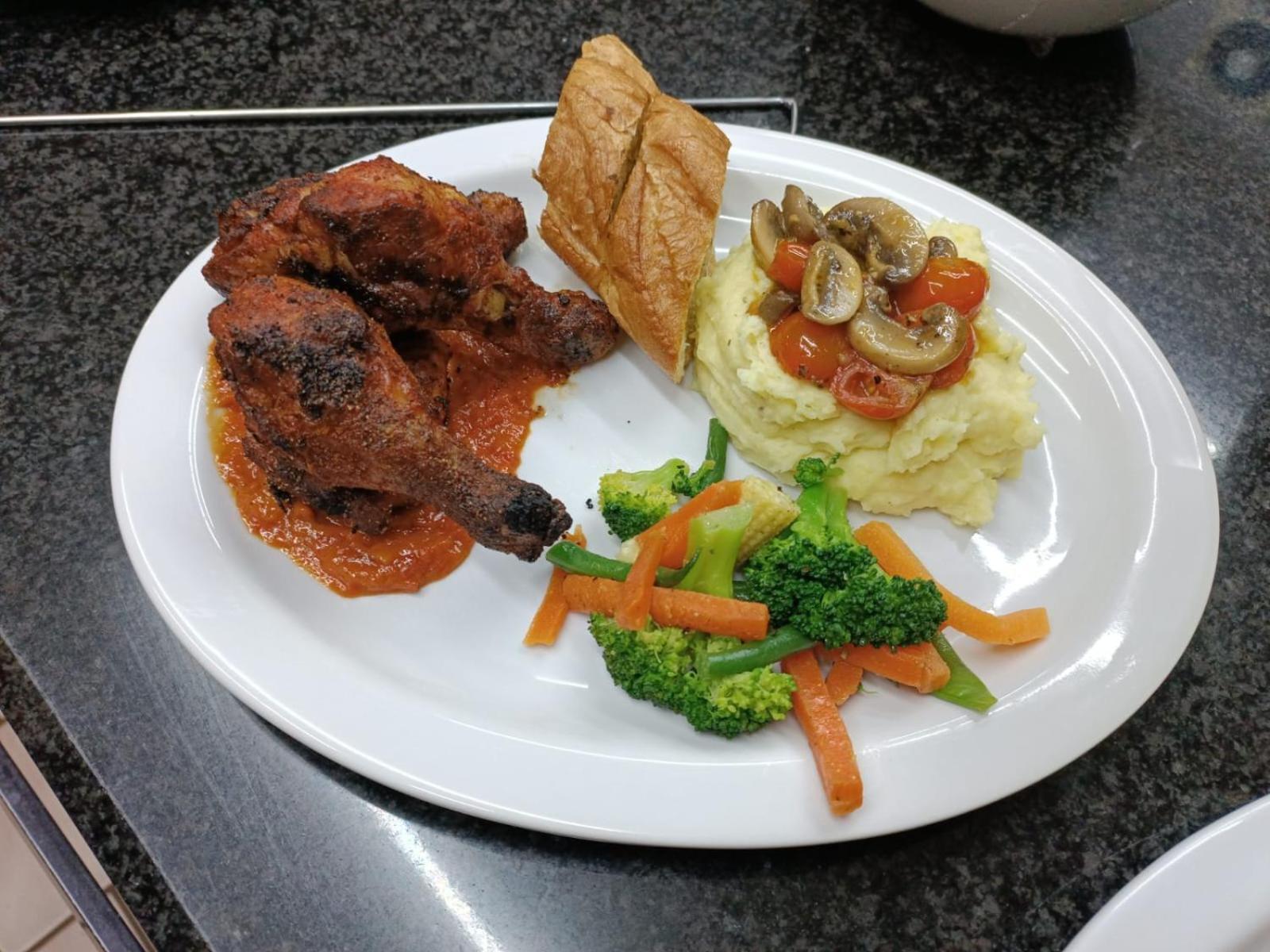 Pecan Farm Guesthouse Louis Trichardt Dış mekan fotoğraf
